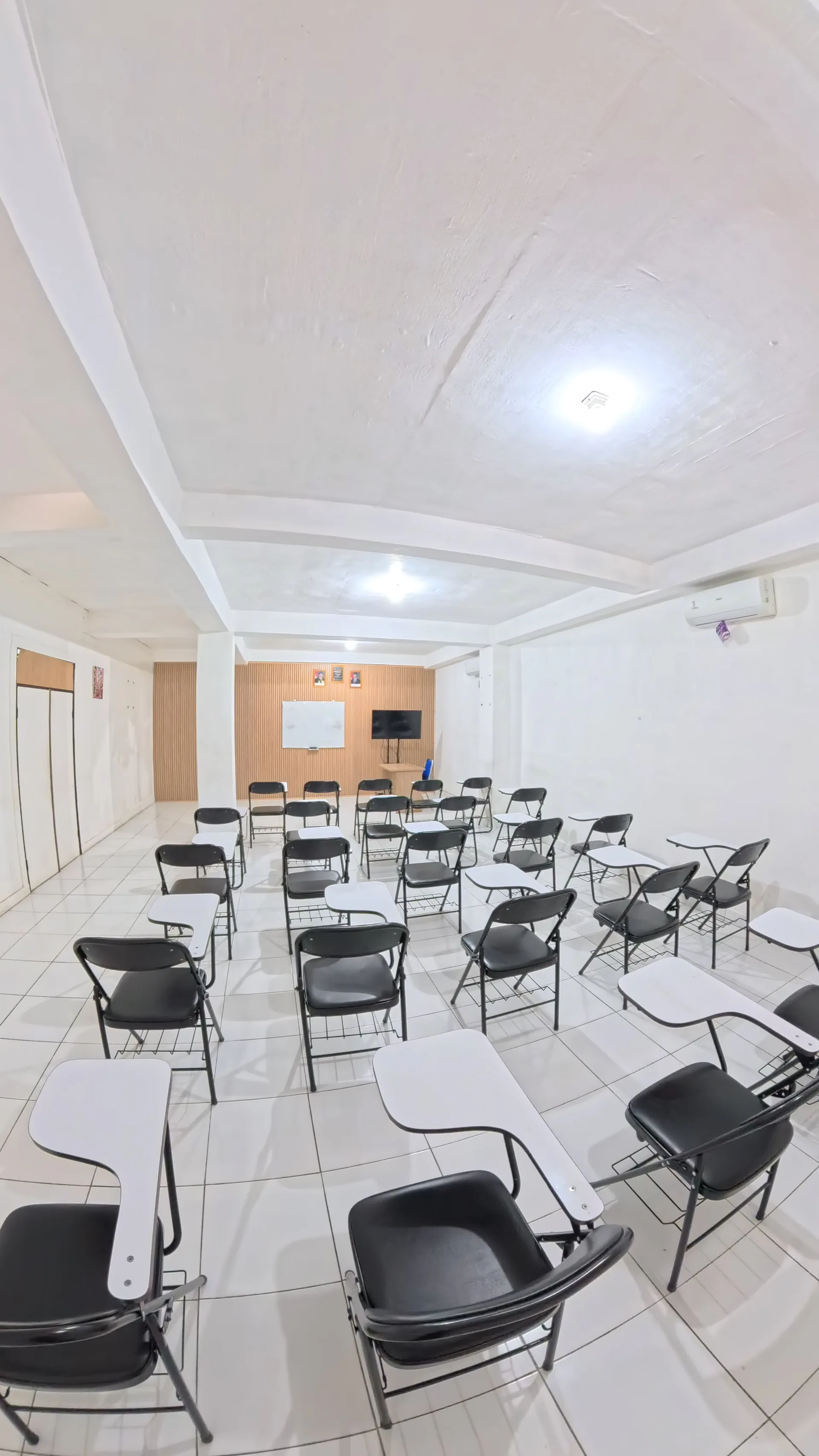 Kelas Bahasa Inggris